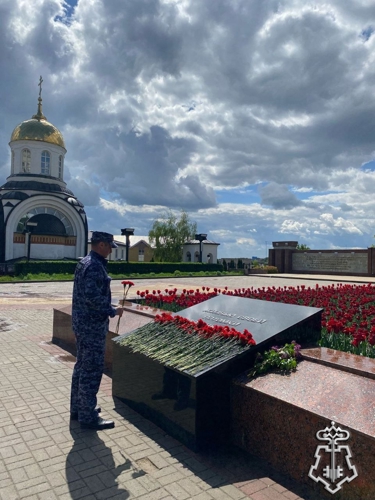 Сотрудники Росгвардии посетили мемориальный комплекс "Чижовский плацдарм"