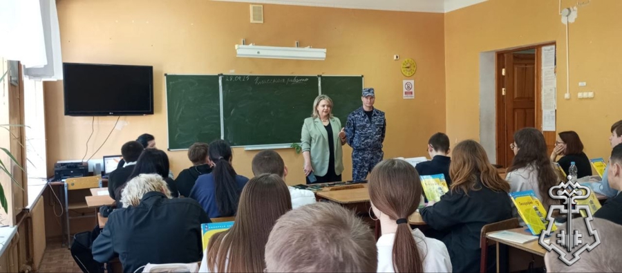 Сотрудники Росгвардии провели урок мужества, посвященный победе в великой отечественной войне