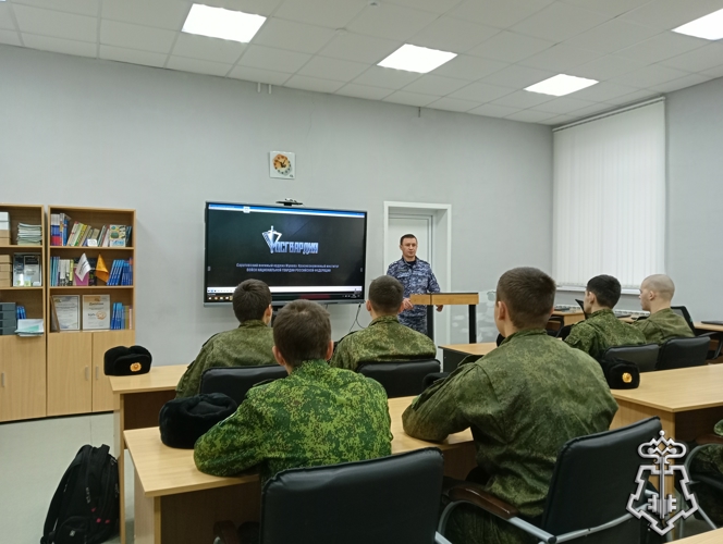 Росгвардия проводит цикл профориентационных и патриотических мероприятий в Воронежской области