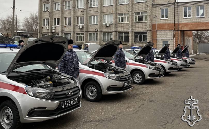 Новые служебные автомобили получили подразделения вневедомственной охраны Росгвардии в Воронеже