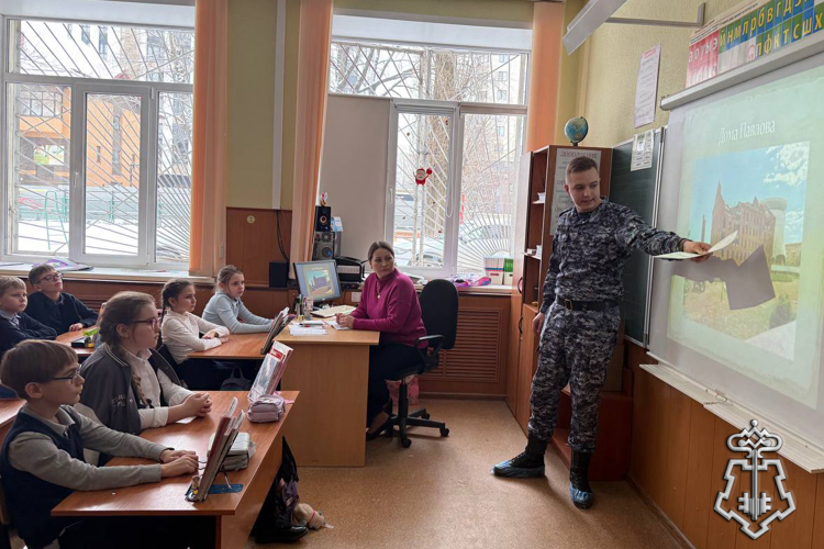 Сотрудники вневедомственной охраны Воронежа провели семинар, посвященный дням воинской славы России