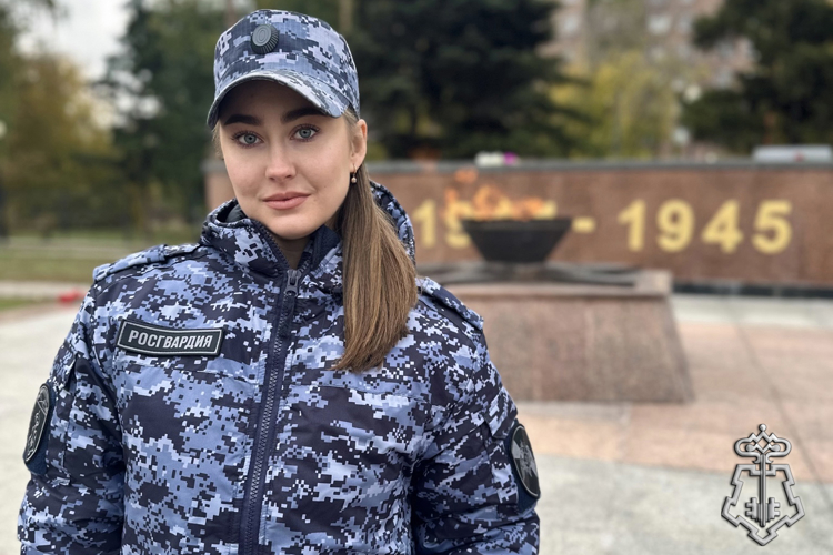 Сотрудница вневедомственной охраны отмечена в рубрике «Знай наших» за достижения в творчестве