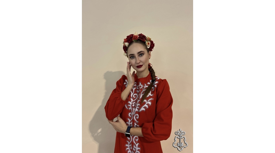 Сотрудница вневедомственной охраны отмечена в рубрике «Знай наших» за достижения в творчестве