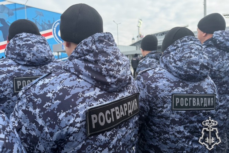 СОТРУДНИКИ РОСГВАРДИИ ВОРОНЕЖА ОБЕСПЕЧИЛИ БЕЗОПАСНОСТЬ НА ФУТБОЛЬНОМ МАТЧЕ