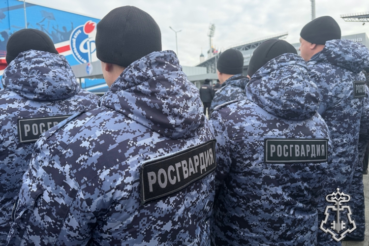 СОТРУДНИКИ РОСГВАРДИИ ВОРОНЕЖА ОБЕСПЕЧИЛИ БЕЗОПАСНОСТЬ НА ФУТБОЛЬНОМ МАТЧЕ
