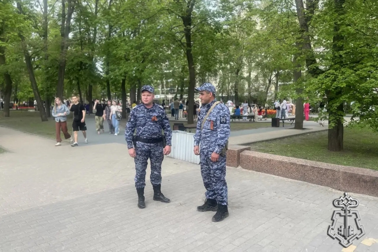 В Воронежской области сотрудники Росгвардии обеспечили безопасность в День Победы 