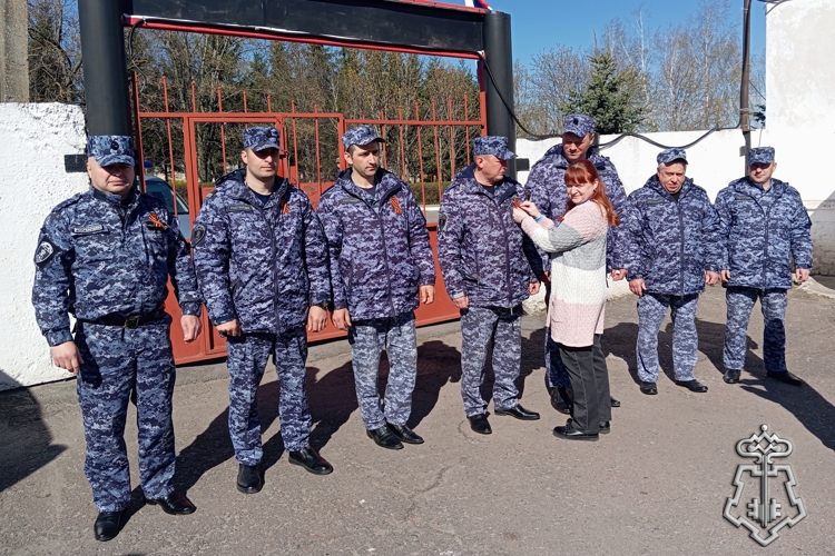 Сотрудники вневедомственной охраны Воронежской области продолжают принимать участие в акции "Георгиевская ленточка"