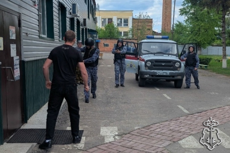 Представитель Росгвардии провёл беседу в социально-реабилитационном центре для несовершеннолетних в Воронежской области 