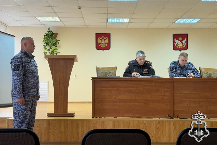 В УПРАВЛЕНИИ ВНЕВЕДОМСТВЕННОЙ ОХРАНЫ ВОРОНЕЖСКОЙ ОБЛАСТИ ПРОШЛА АТТЕСТАЦИЯ СОТРУДНИКОВ