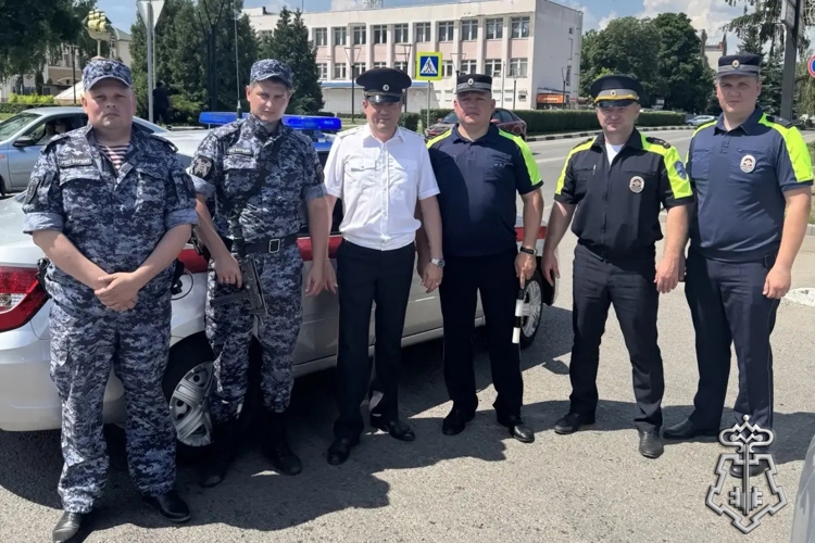 Сотрудники Росгвардии Воронежской области обеспечили охрану общественного порядка в День России 