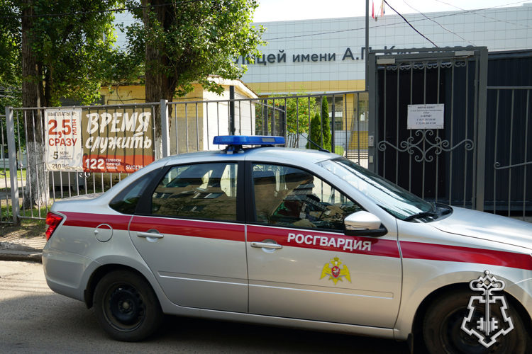 СОТРУДНИКИ ВНЕВЕДОМСТВЕННОЙ ОХРАНЫ РОСГВАРДИИ ПРИНЯЛИ УЧАСТИЕ ВО ВСЕРОССИЙСКИХ УЧЕНИЯХ ПО АНТИТЕРРОРИСТИЧЕСКОЙ ЗАЩИЩЕННОСТИ ОБЪЕКТОВ ОБРАЗОВАНИЯ В ВОРОНЕЖЕ